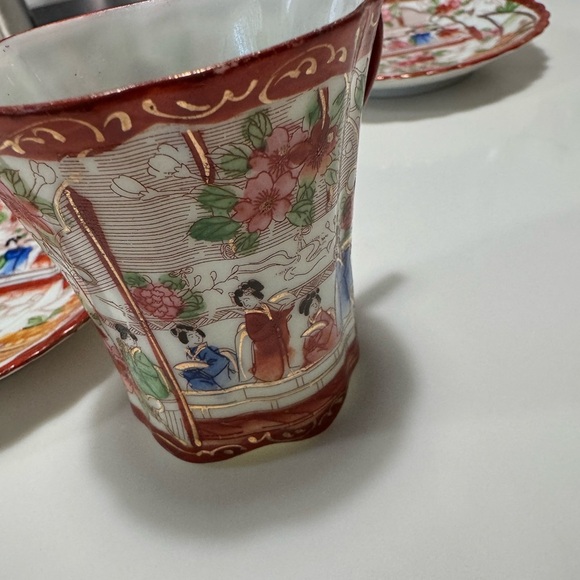 Set of 5 vintage Japanese Geisha girl porcelain saucer plates with 1 teacup - Picture 5 of 8